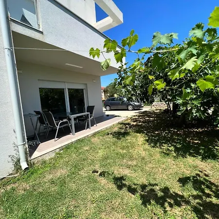 Sandra Apartman
